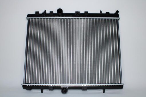 Radyatör 307-407-c4-c5-berlıngo-partner1.6-1.8-2.0 Hdi Ac Klimasız Mek 380x552x26 - 1330.Y5-1330.F5-1330.P9-1330.W2