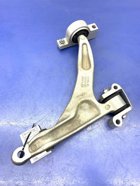 Rotilli Salıncak Ön Sol Alt Volvo S60 2019- Volvo S60 2019- - 32269627