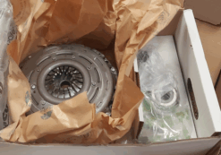 Dmf Volant Setı Debrıyaj Setı Bılya Volan Cıft Kutle Focus C Max Cap 04 08 Focus Iı Cb4 04 11 1. Mazdaııı 03 09 S40 S40 Iı 06 12 V50 04 Oynar Göbek - 9M517C625AA-3M516477CH-9M517540AA