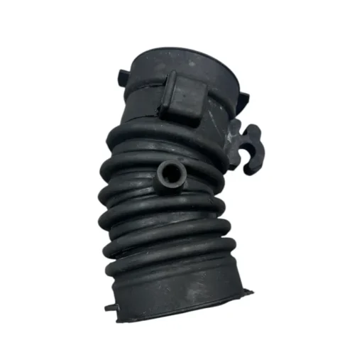 Mazda Hortum Filtre Hava Mazda 6 1,8-2,0 03-07 - L813-13-221A