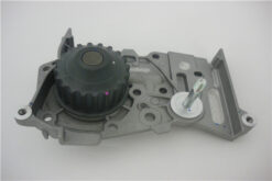 Devirdaim Renault Clıo Iı 98> Clıo Iıı 05> Fluence 10> Kangoo 97> Laguna I 97> Laguna Iı 01>05 Megane I-ıı-ııı Scenıc I-ıı-ıı Symbol Iı 08> Dokker 12> Sandero 08> 1.4 1.6 Oe - 7700105378-210100753R-8200962184