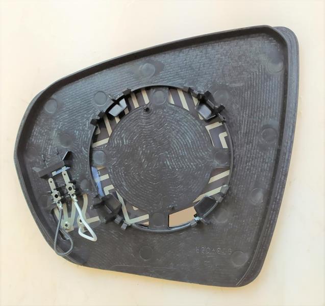 295984343.jpg 295984343